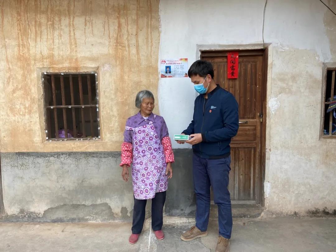 【初心如磐，，，，，，，使命在肩】 坚守战场，，，，，，，不负使命 —驻村扶贫第一书记战疫情